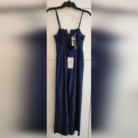 Trixxi wide leg formal jumpsuit.  Size 3. Nwt - Picture 2 of 2